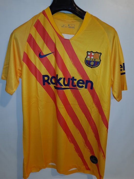 لباس چهارم بارسلونا 2020