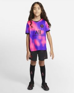 لباس فوتبال بچه گانه دخترانه