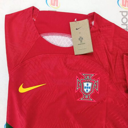 لباس اول پرتغال جام جهانی ۲۰۲۲ | نسخه پلیری