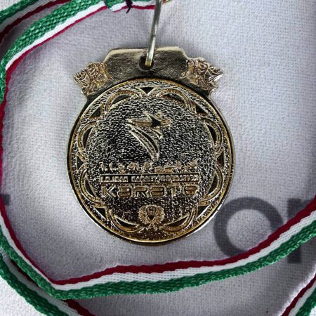 مدال قهرمانی طرح فدراسیون کاراته