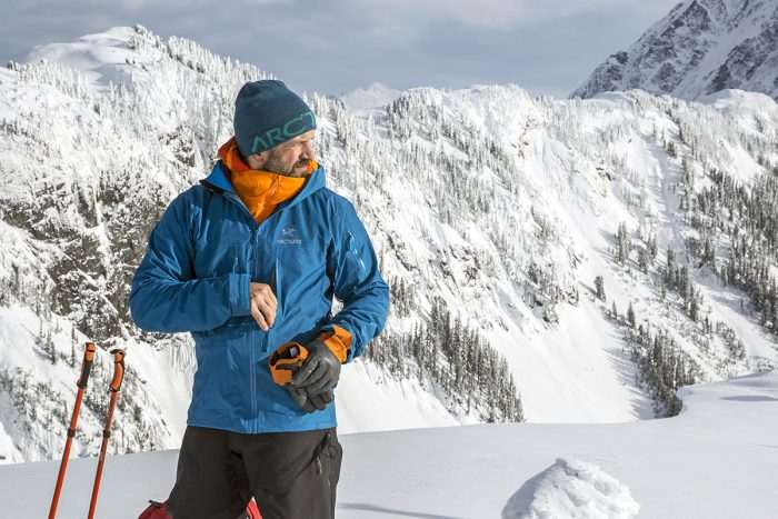 بررسی تفاوت کاپشن اسکی و کوهنوردی
