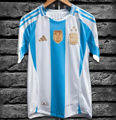 لباس اول آرژانتین 2024 ورژن پلیری با لوگوی ژله ای و تایلندی