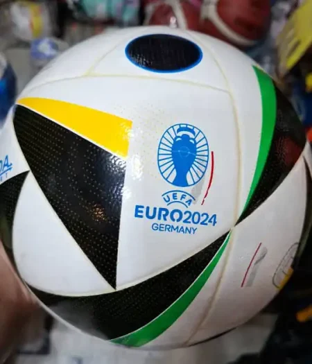 توپ فوتبال پرسی یورو 2024