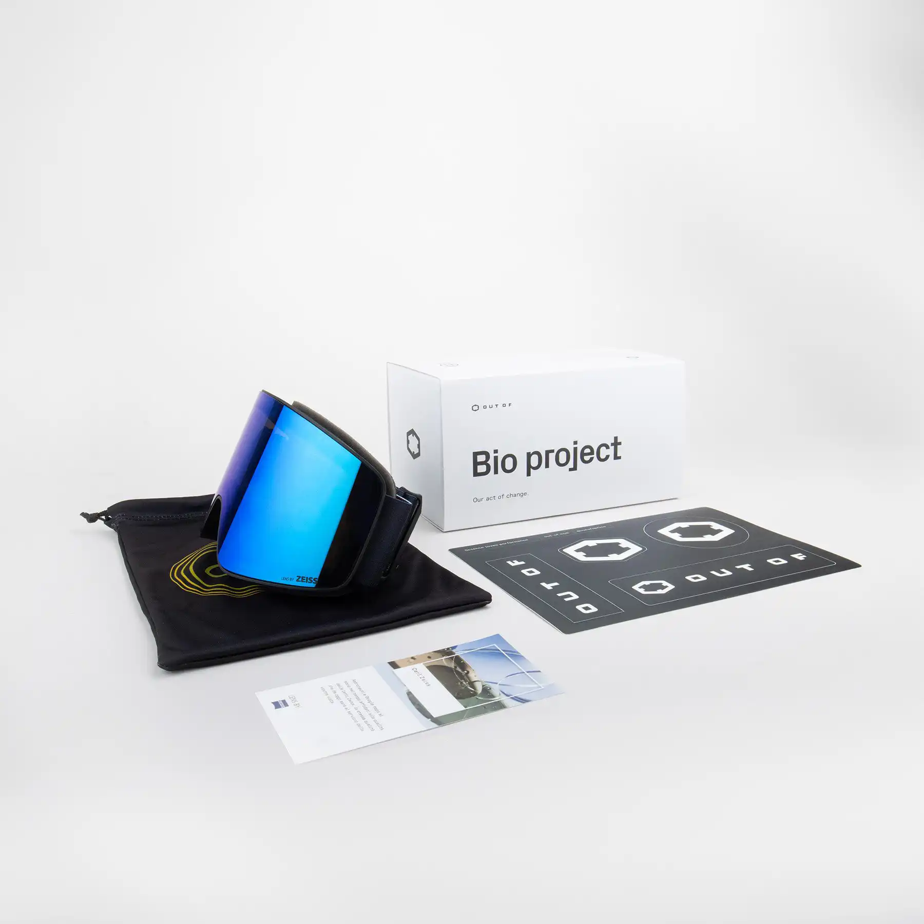 عینک اسکی اوت اف مدل BIO PROJECT BLACK 2026 با لنز ZEISS به همراه متعلقات داخل پک