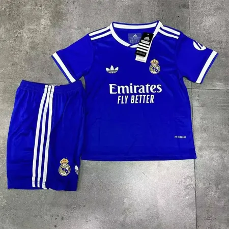 کیت سوم رئال مادرید 2026 ست پیراهن و شورت با لوگوی دوختی و تایلندی