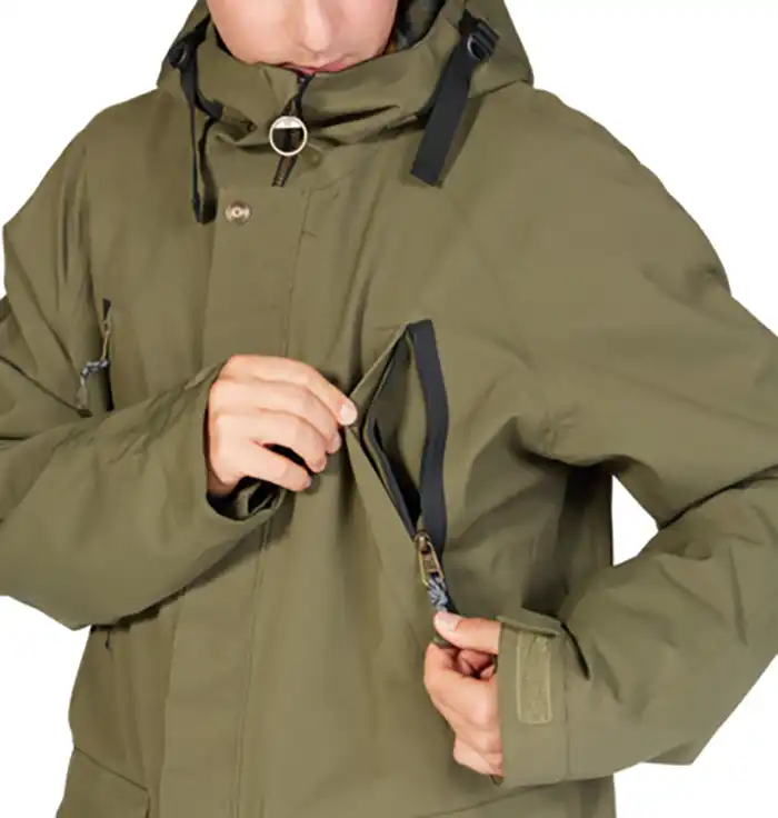 کاپشن اسنوبرد مردانه دی سی (DC) مدل مدل Stealth Parka رنگ سبز