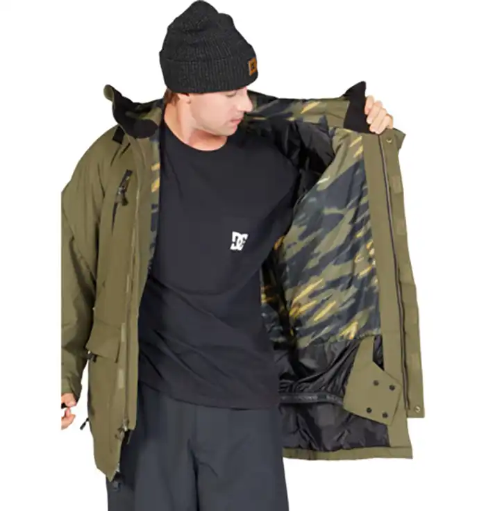 کاپشن اسنوبرد مردانه دی سی (DC) مدل مدل Stealth Parka رنگ سبز